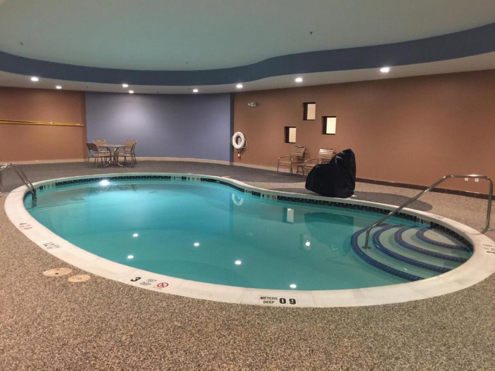 Holiday Inn Express and Suites - Bradford Image 16