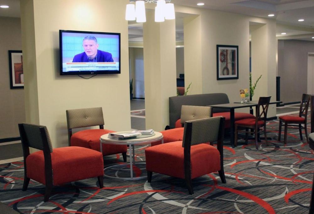 Holiday Inn Express and Suites - Bradford Image 18